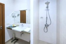 Hotel Ani Grand