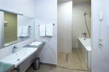 Hotel Ani Grand