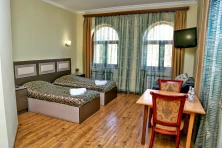 Hotel Lara