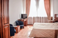 Hotel Araks