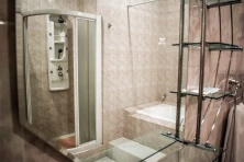 Hotel Araks