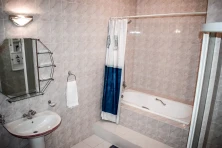 Hotel Araks