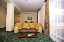 Hotel Russia
