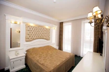 Hotel Russia