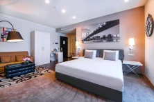 Hotel Opera Suite