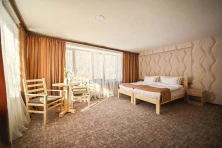 Kompozitor Hotel Diligian