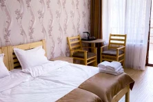 Kompozitor Hotel Diligian