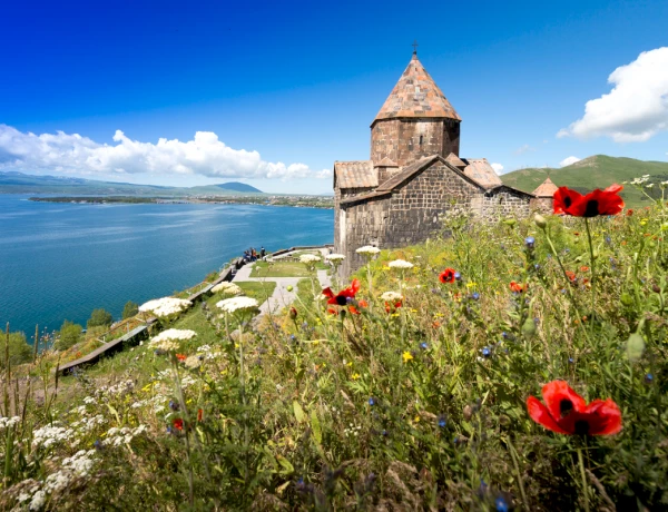 Lago Sevan, Monastero Sevanavanq