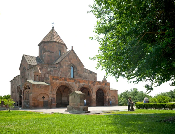 Хор Вирап, Св. Рипсиме, Св. Гаяне, Эчмиадзинский собор, Сокровища Эчмиадзина, Звартноц