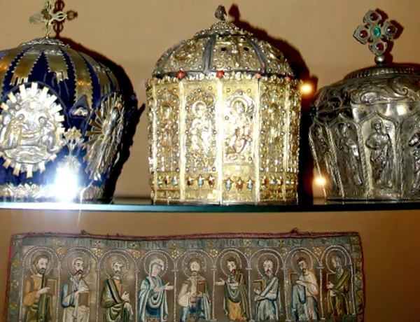 Хор Вирап, Св. Рипсиме, Св. Гаяне, Эчмиадзинский собор, Сокровища Эчмиадзина, Звартноц