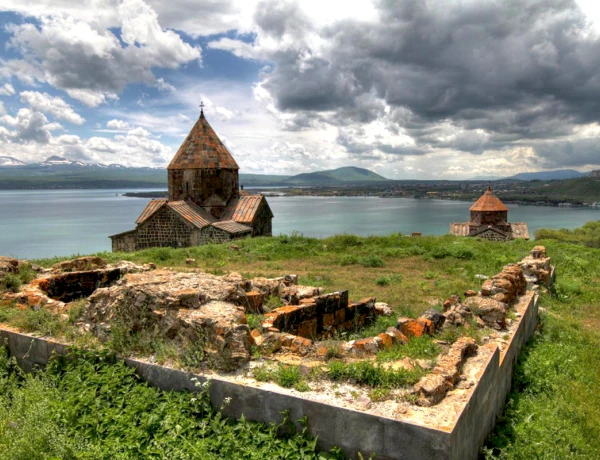 Храм Гарни, Монастырь Гегард, Озеро Севан, Монастырь Севанаванк