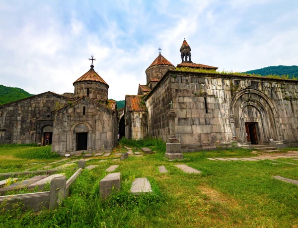 Հաղպատ վանք, Սանահինի վանք