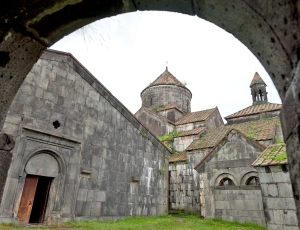 Monasterio Haghpat, Monasterio Sanahín