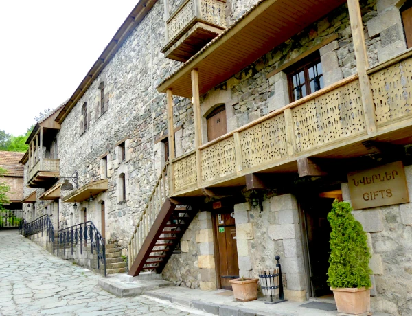 Zaghkadsor, Ketscharis, Seilbahn, Sewansee, Sewanawank, Dilidschan, Haghartsin, Goschawank