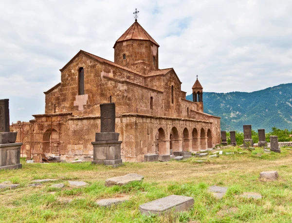 Monasterio Haghpat, Monasterio Sanahín, Monasterio Odzun