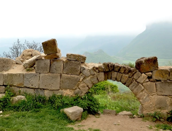 Kloster Norawank, Kloster Tatew, Seilbahn, Sternwarte Karahundsch