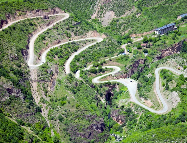 Hin Areni wine factory, Tatev Monastery, Ropeway, Khndzoresk Caves