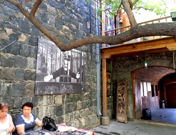Sitios principales de Yereván, Erebuni, Tsitsernakaberd, Museo del Genocidio, Museo de Parajanov