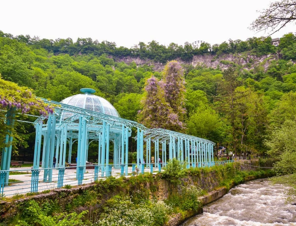 Todos los mejores lugares en interes de Armenia y Georgia en 2 días