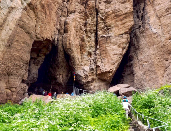 Chor Wirap, Norawank, Weinfabrik Hin Areni, Vogelhöhle