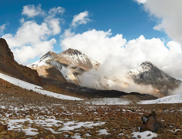 Hiking up the Southern Peak of Mount Aragats