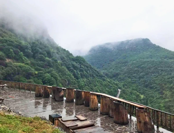 Avventure naturali in Armenia in 2 giorni con rafting sul fiume Debed