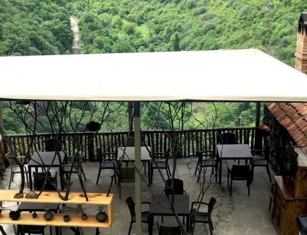 Avventure naturali in Armenia in 2 giorni con rafting sul fiume Debed