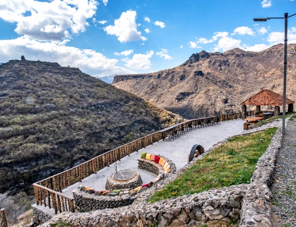 Avventure naturali in Armenia in 2 giorni con rafting sul fiume Debed