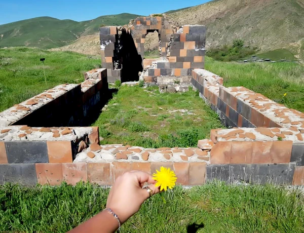 Fortaleza de Bjní, Teleférico de Tsaghkadzor, Monasterio Kecharis, vuelo en Zipline