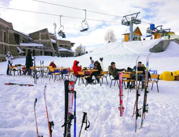 Fortaleza de Bjní, Teleférico de Tsaghkadzor, Monasterio Kecharis, vuelo en Zipline