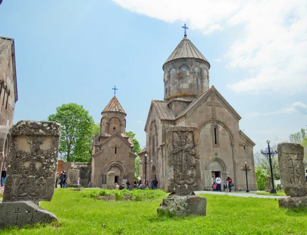 Fortaleza de Bjní, Teleférico de Tsaghkadzor, Monasterio Kecharis, vuelo en Zipline