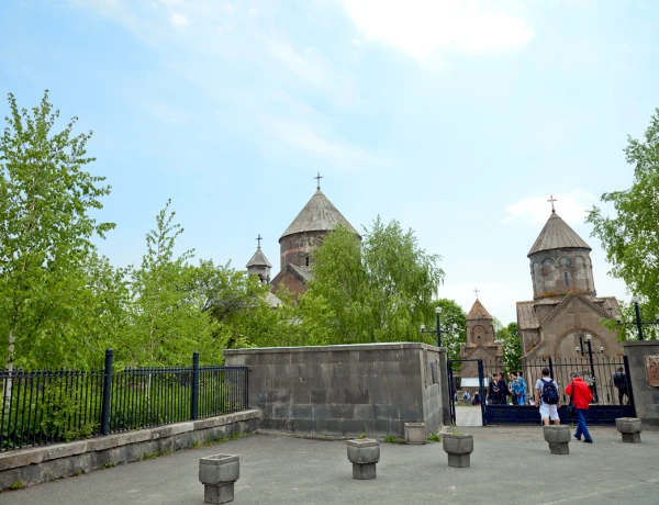 Fortaleza de Bjní, Teleférico de Tsaghkadzor, Monasterio Kecharis, vuelo en Zipline