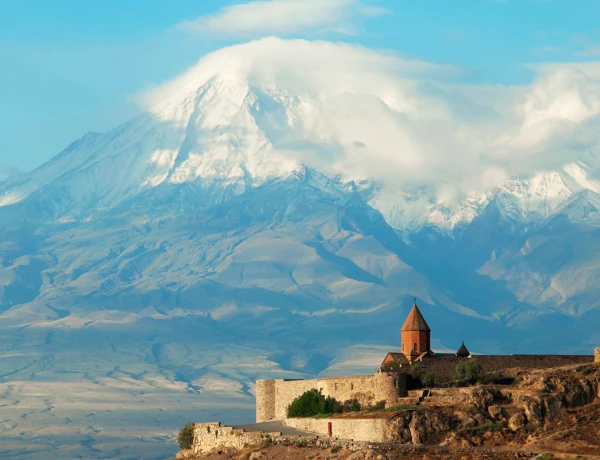 Խոր Վիրապի վանք, շրջայց-զբոսանք Երևանում