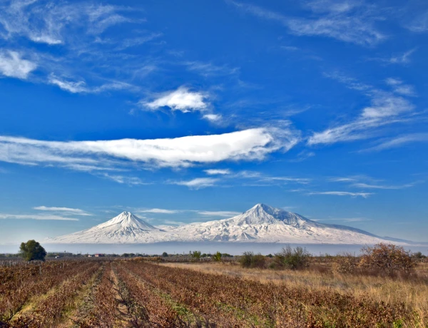 Խոր Վիրապի վանք, շրջայց-զբոսանք Երևանում