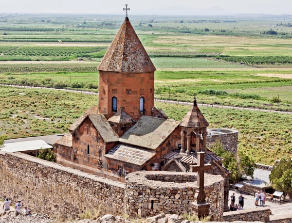 Խոր Վիրապի վանք, շրջայց-զբոսանք Երևանում