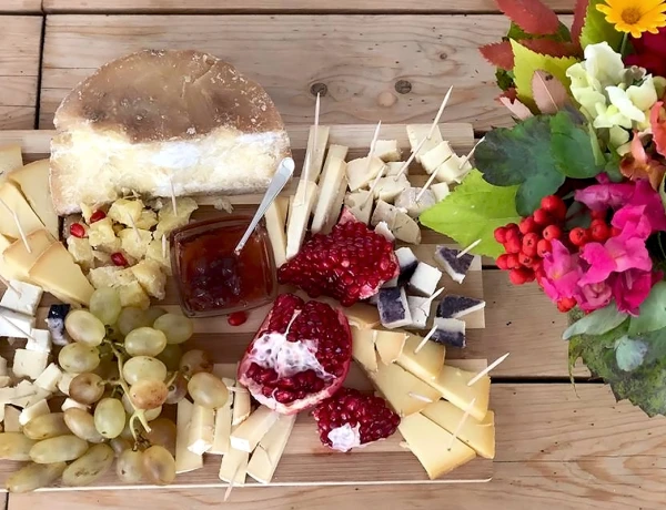 Озеро Севан, Норатус, Семейная ферма Микаелян, Монастырь Севанаванк