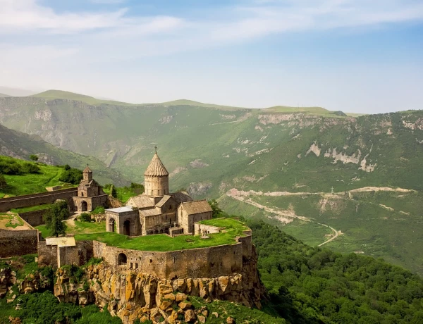 Monastère Khor Virap, Usine de vin Hin Aréni, Monastère Noravank, Monastère Tatev, Téléphérique