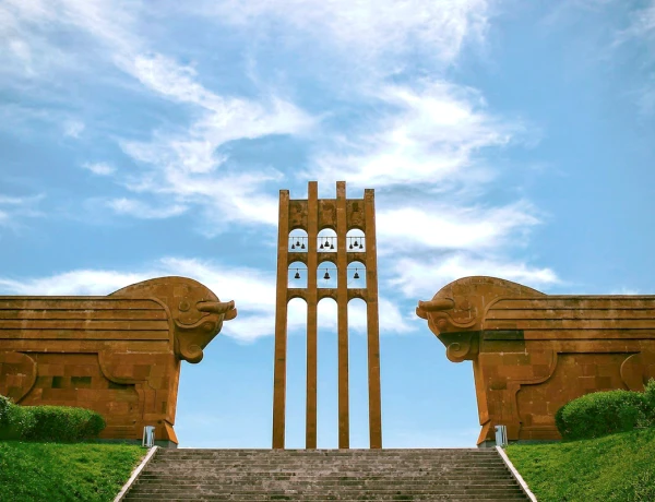 St. Hripsime, St. Gayane, Catedral Madre de Echmiadzín, Sardarapat, Templo de Zvartnots