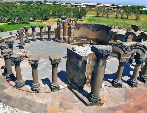 St. Hripsime, St. Gayane, Catedral Madre de Echmiadzín, Sardarapat, Templo de Zvartnots