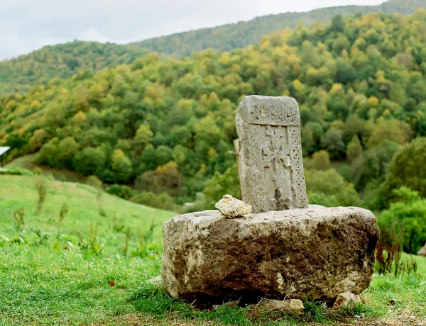 Hiking from Lake Parz (Crystal) to Goshavank Monastery