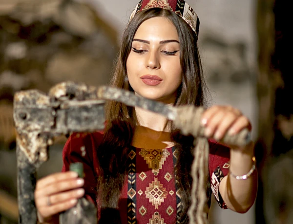 Dilidschan, Parssee, Kloster Makarawank, Wein- und Brandyfabrik von Idschewan