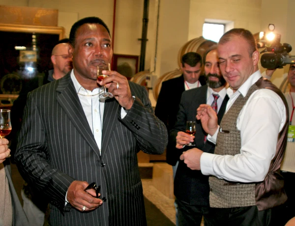 Sightseeing and walking tour in Yerevan, ARARAT Brandy Factory, Tasting: Flavors package