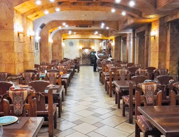 Taberna Yereván – Amiryan