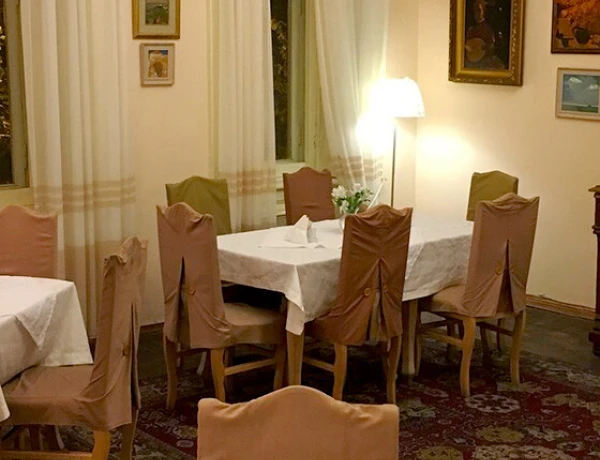 Աբովյան 12 – Դալան