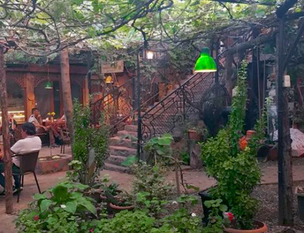 Աբովյան 12 – Դալան