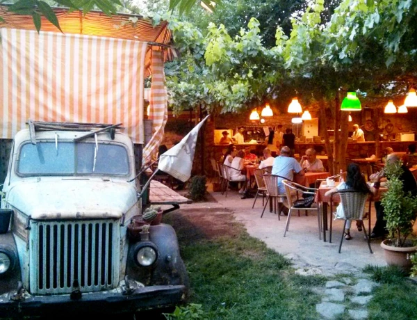 Աբովյան 12 – Դալան