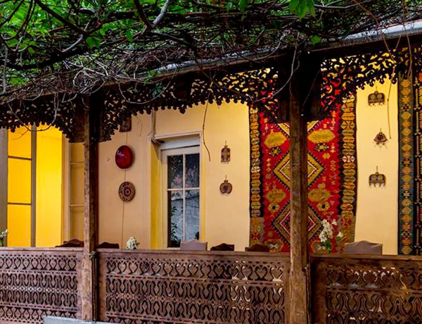 Աբովյան 12 – Դալան