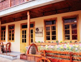 Papanino House
