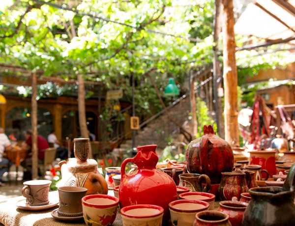 Աբովյան 12 – Դալան