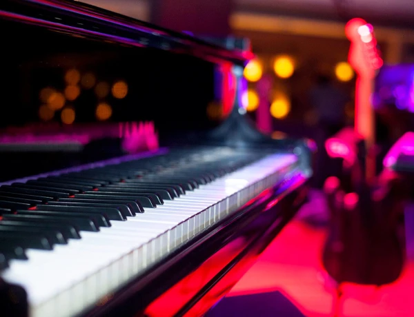 Mezzo Classic House Club